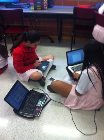 concentradas para no cometer errores 